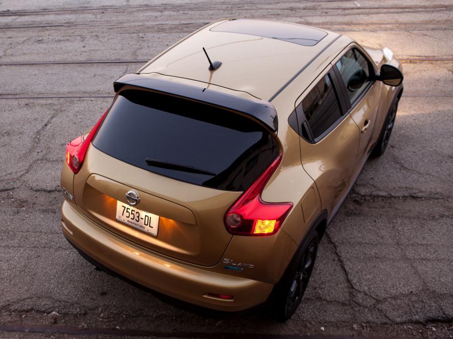  Nissan Juke Midnight Edition 2012 года  (фото 5 из 23)